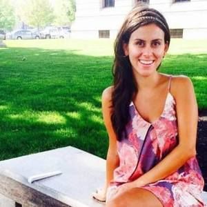 Meet your Posher, Niousha